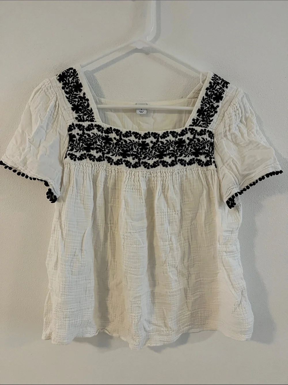 Old Navy White Peasant Blouse with Black Floral Embroidery